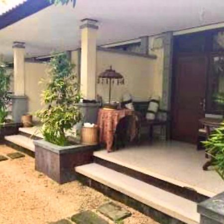 Gina'S Guest House Sanur Esterno foto