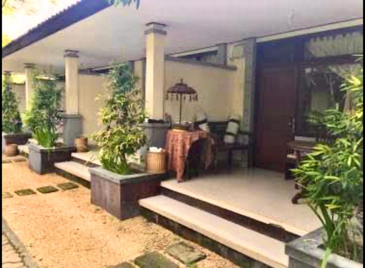 Gina'S Guest House Sanur Esterno foto